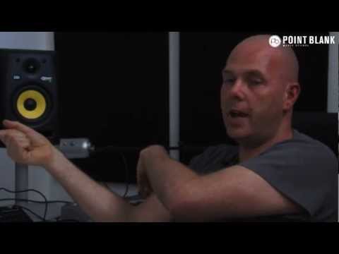 Friday Forum Live! - 25th May - Deconstructing Danny J Lewis 'The Box'