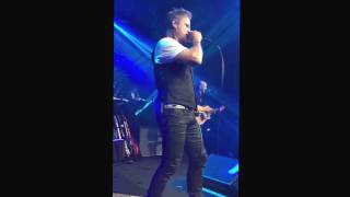 2017.04.07 Jon Stevens performs 'Scars'