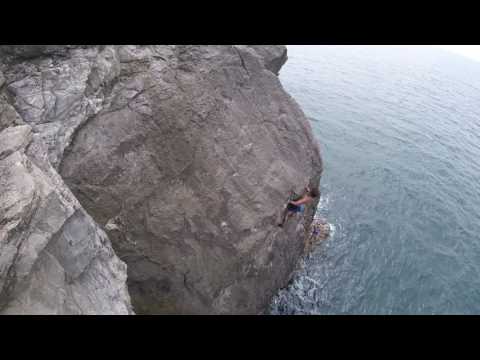 Rob Jumping from Freeborn Man - Deep Water Soloing - Dorset UK