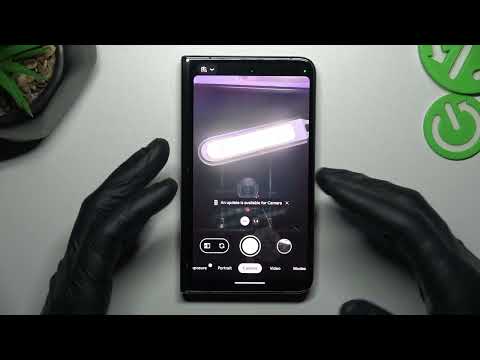 How to Manage Selfie Camera Mirror Effect on Google Pixel Fold?