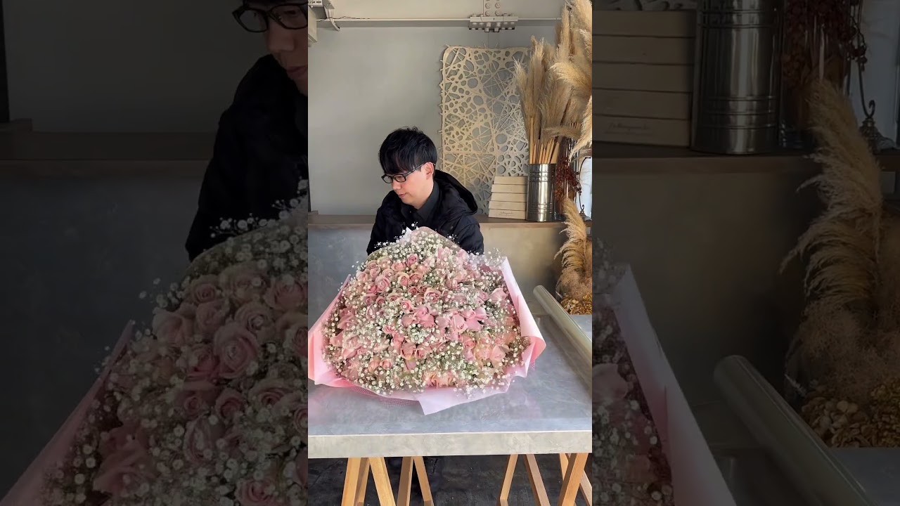 プロポーズに贈るピンクバラ108本とかすみ草の花束　#プロポーズ #バラ #花束 #花屋 #ラッピング