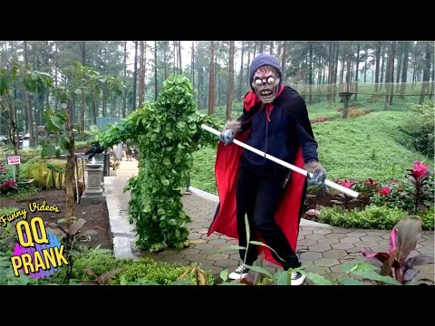 ghost-prank-in-the-forest-prank-hantu