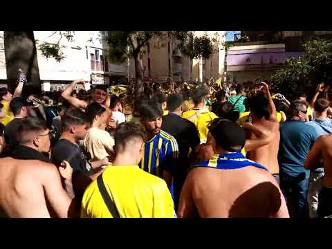 Fans Cádiz FC feiern vor dem Spiel | Woodles 💙🖤