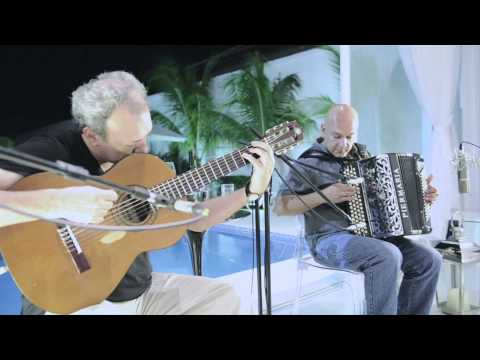 Rudi y Nini Flores "Em Casa" - Mboy Tatá
