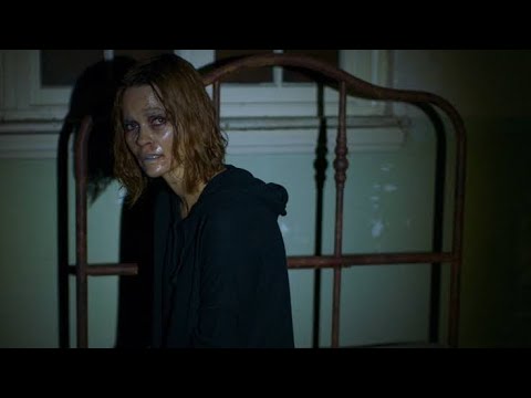 essa mulher se arrependeu ao entrar nessa igreja abandonada