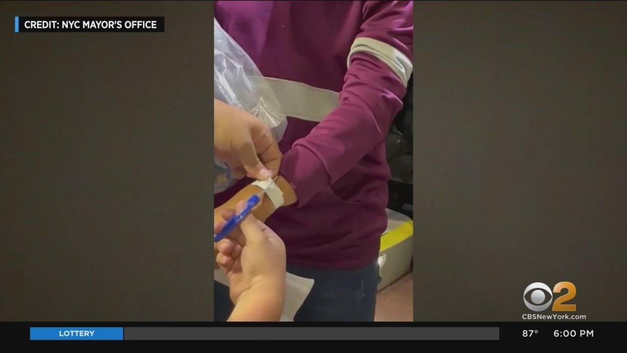 Gov. Kathy Hochul addresses migrants being bused into NYC from Texas