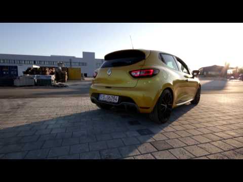 2017 Renault Clio R.S. 220 EDC Trophy | Overview & Testdrive