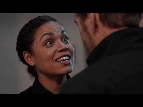 Station 19 02x13 Vic and Ripley kiss at the station