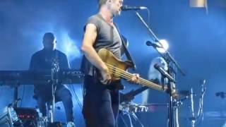 Peter Gabriel and Sting perform &quot;No Self Control&quot;