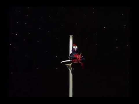 The Muppet Show - 217: Julie Andrews - Gonzo’s Stunt: “Eine Kleine Nachtmusik”(1978)