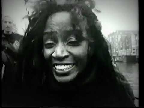 Sonic Surfers - Having a Great Time (Official Music Video)