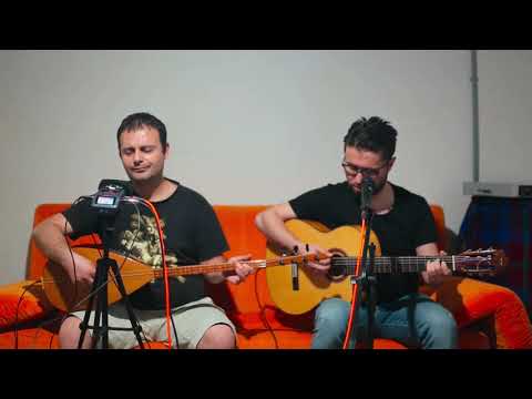 Bahçada yeşil çınar - Baba bugün dağlar ( uzun hava)-Külnağme