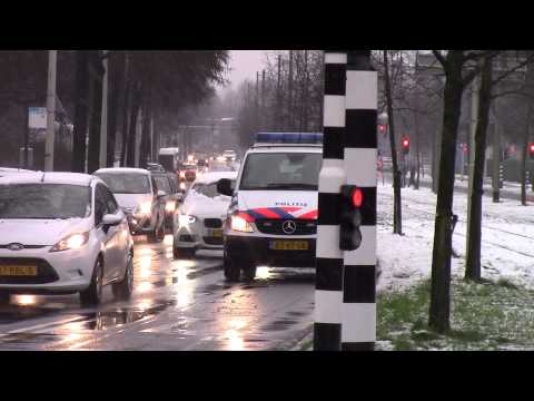 [PRIMEUR] Prio 1 Surveillance voertuig Politie Haaglanden Loevesteinlaan Den Haag