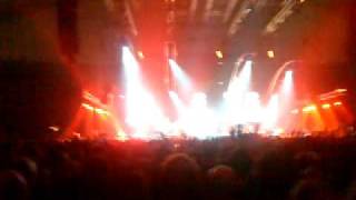 preview picture of video 'Depeche Mode - Never Let Me Down - Vestlandshallen 29.01.2010'