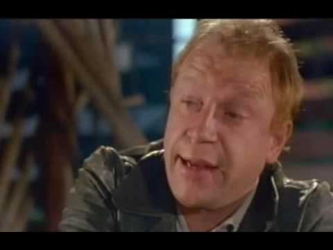 poliisin poika allu baarissa