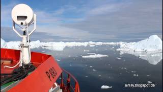 preview picture of video 'Fahrt durch den Eisfjord bei Ilulissat in Grönland'