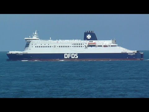 download lagu mp3 mp4 Ferry To Dunkirk, download lagu Ferry To Dunkirk gratis, unduh video klip Ferry To Dunkirk