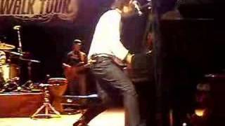 Hanson sings Got A Hold On Me!