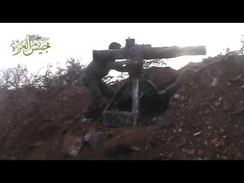 استهداف حاجز لقوات النظام بصاروخ تاو من قبل ‏جيش‬ العزة في الزلاقيات في محافظة حماة