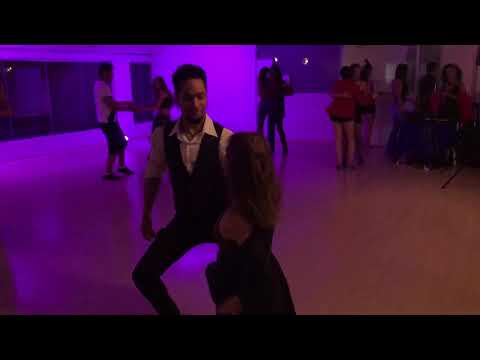 Vitor Veil & Lohana Gregorim - West Coast Swing