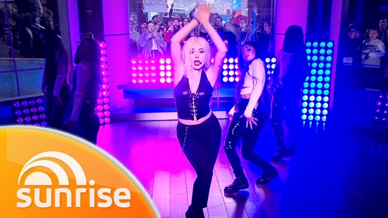 Ava Max - Sweet But Psycho (Live on Sunrise 2019) | 7NEWS Australia