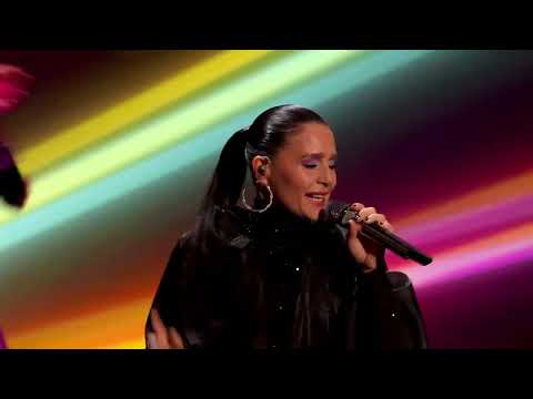 Jessie Ware performs 'Free Yourself' Live at The Fashion Awards 2022