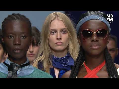 NEONYT live @MBFW.berlin