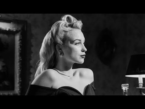 Untamed Elegance (Confident, Stylish, Empowering Beat) 