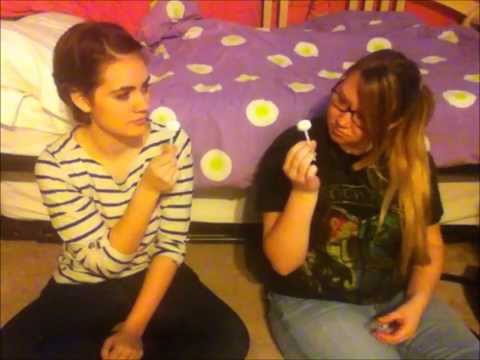 Americans Trying Sweets from the UK!