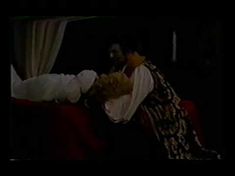 Dame Kiri Te Kanawa as "Desdemona" in "Otello", Act IV - Royal Opera House, 1983 - Part 5