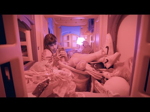 Creams - DIE 4 YOU (Official Music Video)