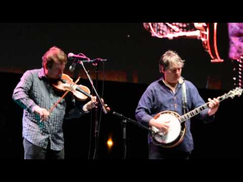 Fiddle & Banjo Duet by Stuart Duncan & Bela Fleck!