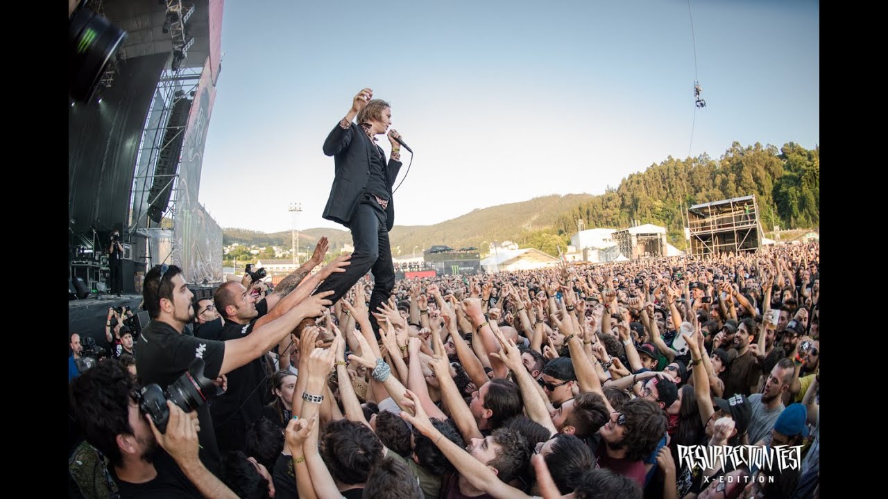 Refused - New Noise (Live at Resurrection Fest 2015, Spain) - YouTube