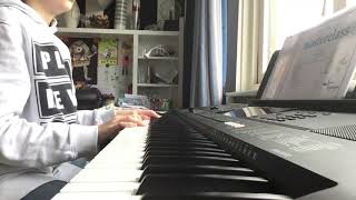 RoomieOfficial - Numb