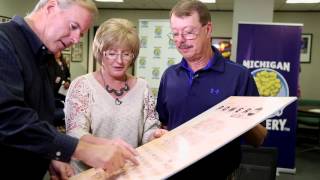 $310.5 Million Powerball Jackpot Winner Julie Leach