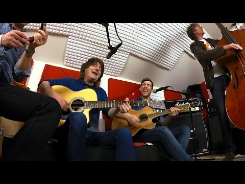 Silver City Sessions - Gerry Jablonski & The Electric Band 'Been Caught Cheating' by Stereophonics