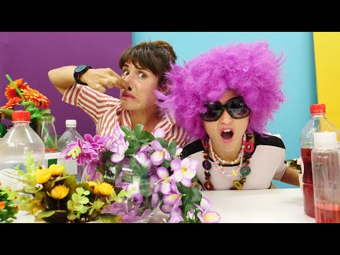 Kız oyunu. Ayşe aktara gelip saçlarına zehirli karışım yapıyor! Komik video