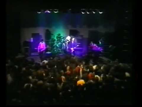 The Stranglers - Hanging around live 1978 (HQ)
