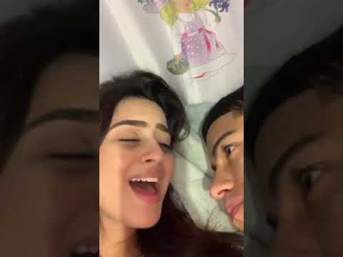 Namorados cantando bem fofo 🤗♥️♥️