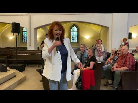 Regina Thoss   "Die Liebe ist ein Haus" 2024