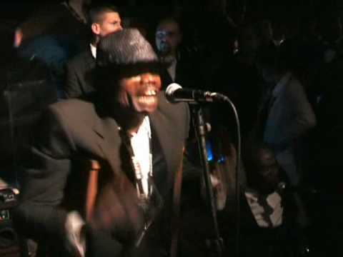 Staff Benda Bilili CANNES 14 MAI 2010