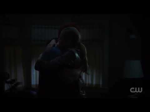 Riverdale 6x08 Betty Return Back To Riverdale and explain to Archie why she have headaches