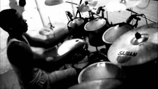 Maurette Brown Clark - I hear the sound (of victory) (Drum Cover)