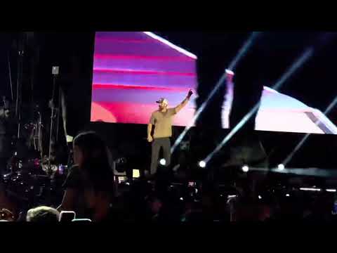 Kane Brown, Walker Hayes & Restless Road Sing “Famous Friends” in Chattanooga at Finley Stadium