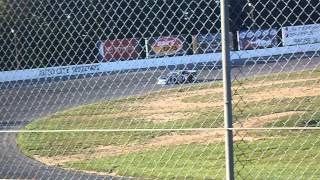 preview picture of video 'Kevin Zielezinski Qualifying at Auto City Speedway'