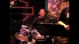 Still Alive - Don't play that song (you lied)