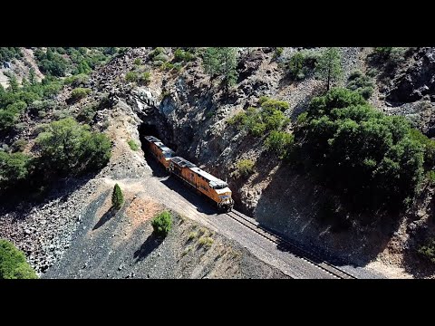 4K: Aerial Footage of Two UP Freight trains in the Feather River Canyon