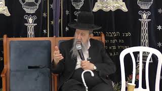 הרב בן ציון מוצפי • אור יהודה בית הכנסת אור התורה (הרב בן ציון מוצפי) - התמונה מוצגת ישירות מתוך אתר האינטרנט יוטיוב. זכויות היוצרים בתמונה שייכות ליוצרה. קישור קרדיט למקור התוכן נמצא בתוך דף הסרטון