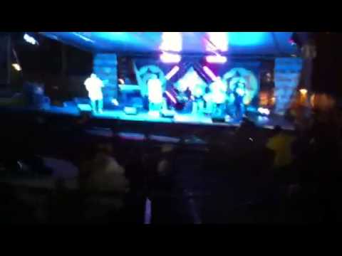 Fiji-the end of Sweet Hawaiian Girl (live)