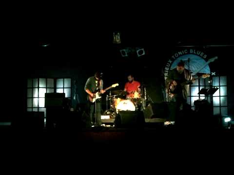 Higher Ground - Pepper Club the power trio